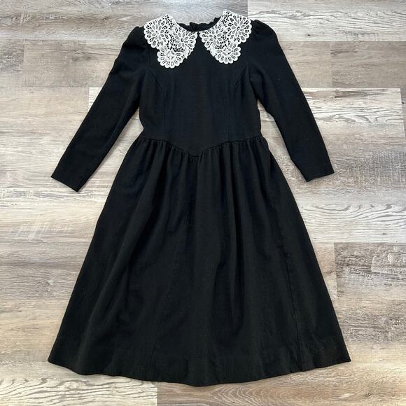 Vintage Dresses & Skirts - Vintage Black Wool Midi Dress with Crochet Collar Cottagecore Academia
